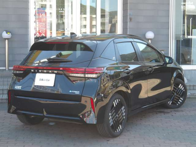 ノートオーラ1.2 G FOUR レザーエディション 4WD