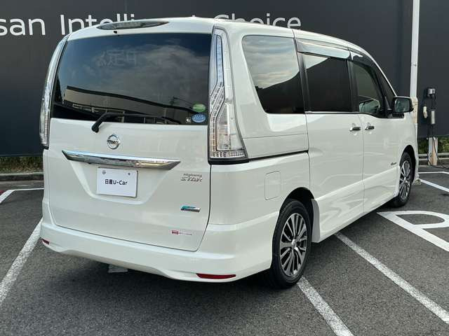 セレナ2.0 ハイウェイスター S-HYBRID