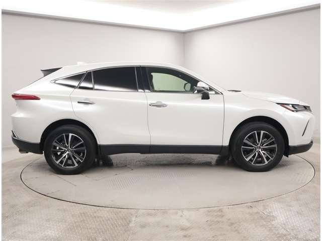 ハリアー2.5 ハイブリッド E-Four プレミアム メタル アンド レザーパッケージ 4WD