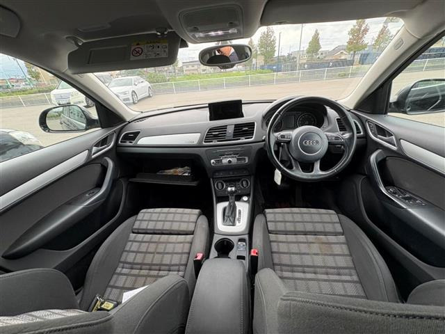 Q32.0 TFSI クワトロ 180PS 4WD