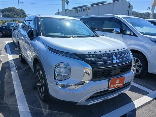 アウトランダーPHEV 2.4 G 4WD