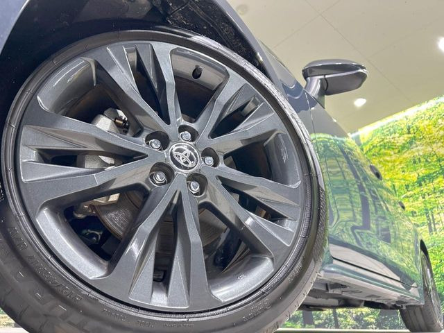 �y����17�C���`�A���~�z�C�[���z�O�ςɃ}�b�`���������A���~�z�C�[���𑕒����Ă���܂��B�e��ЊO�A���~�z�C�[����A�X�^�b�h���X�^�C�����戵�����Ă���܂��B���񂲑��k����������