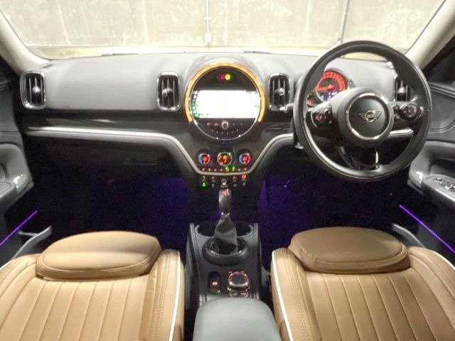 ミニクロスオーバークーパー D オール4 4WD