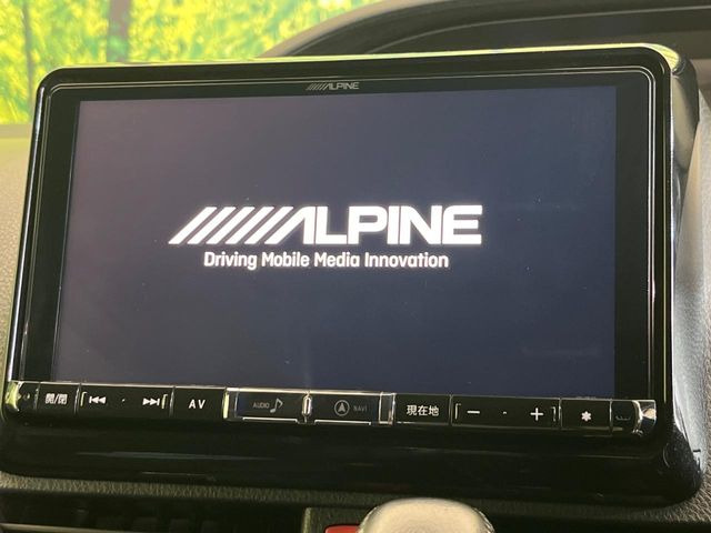 【ナビゲーション】使いやすいナビで目的地までしっかり案内してくれます。各種オーディオ再生機能も充実しており、お車の運転がさらに楽しくなります!!