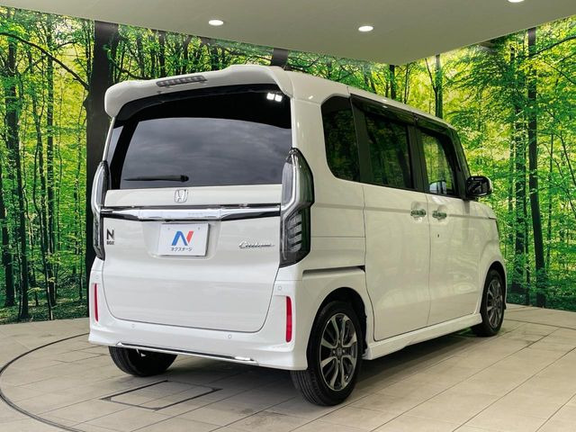 ☆全国のネクステージからお取り寄せが可能※!遠方の店舗に展示してあるクルマが気になる場合も、最寄りの店舗でご覧いただくことが可能です!是非私たちに要望をお聞かせください!※別途費用