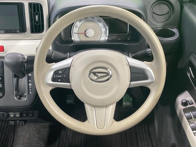�y�X�e�A�����O�X�C�b�`�z�^�]���A�O������ڐ������炷���ƂȂ��A�I�[�f�B�I���̑��삪�\�ȕ֗��@�\!���S&���K�ȃh���C�u�����o���Ă���܂���