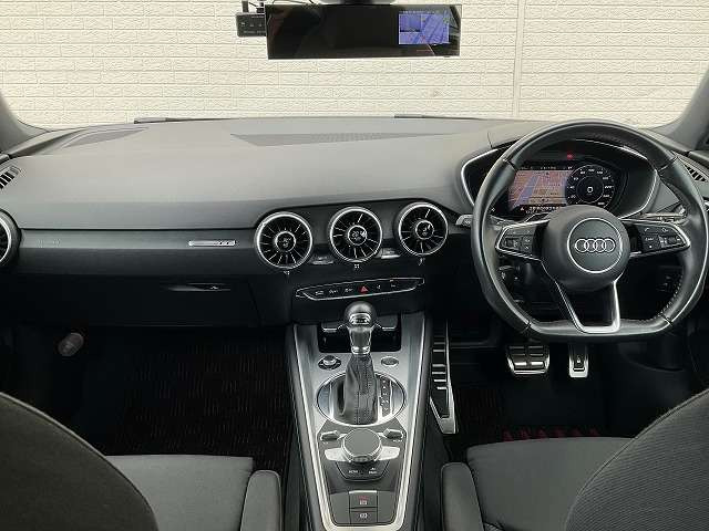 TTクーペ1.8 TFSI 1stエディション