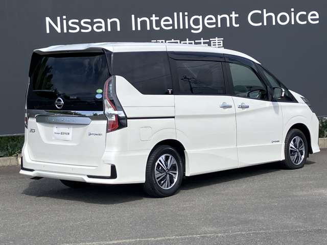 セレナ1.2 e-POWER ハイウェイスターV