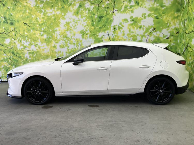 MAZDA3ファストバック1.8 XD ブラックトーンエディション 4WD