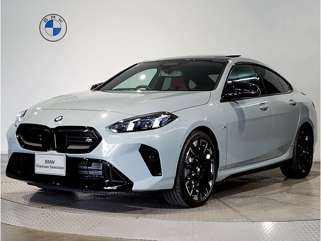 2シリーズグランクーペM235 xドライブ 4WD