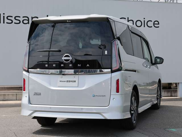 セレナ1.4 e-POWER ハイウェイスターV