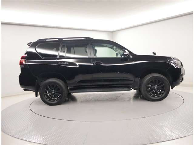 ランドクルーザープラド2.7 TX Lパッケージ マットブラック エディション 4WD