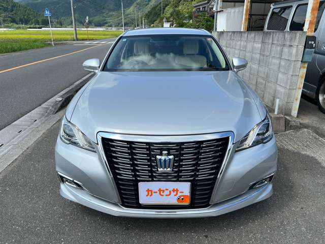 クラウンハイブリッド 2.5 ロイヤル