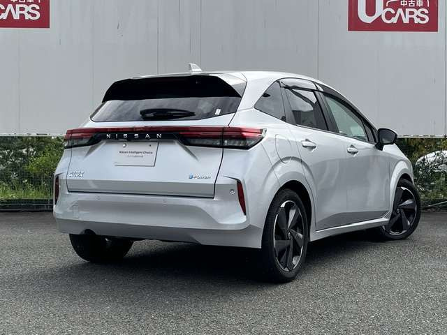 ノートオーラ1.2 G レザーエディション