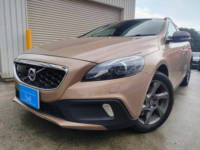 V40クロスカントリーD4 SE ディーゼル