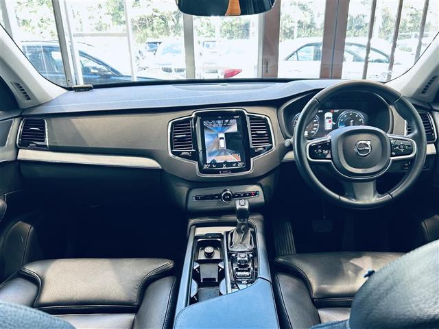 XC90T5 AWD モメンタム 4WD