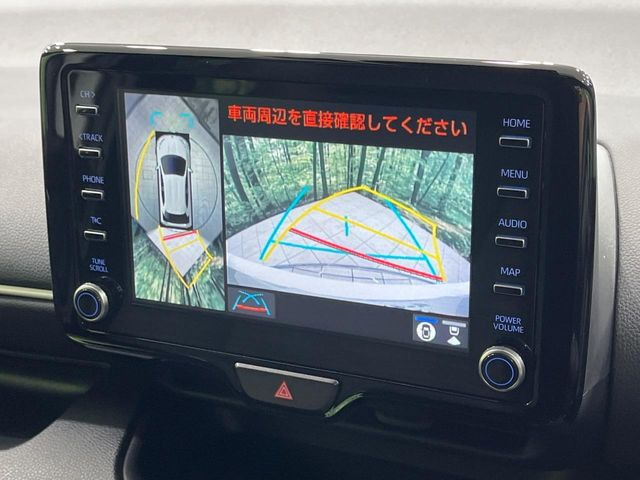 【パノラミックビューモニター】専用のカメラにより、上から見下ろしたような視点で360度クルマの周囲を確認することができます☆死角部分も確認しやすく、狭い場所での切り返しや駐車もスムーズに行えます。