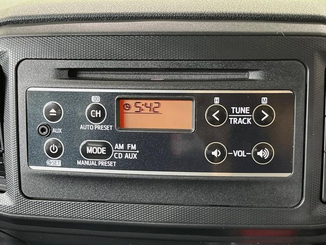 お好きな音楽を車内でお楽しみいただけます♪スピーカー交換・ウーハー追加などの音質向上や、最新ナビ・後席モニター等の取り付けも是非ご相談ください!