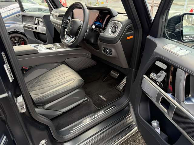 AMG���S���菃���t���A�}�b�g�E���U�[�_�b�V���{�[�h�EAMG���S����C���~�l�[�V�����X�J�b�t�v���[�g�B