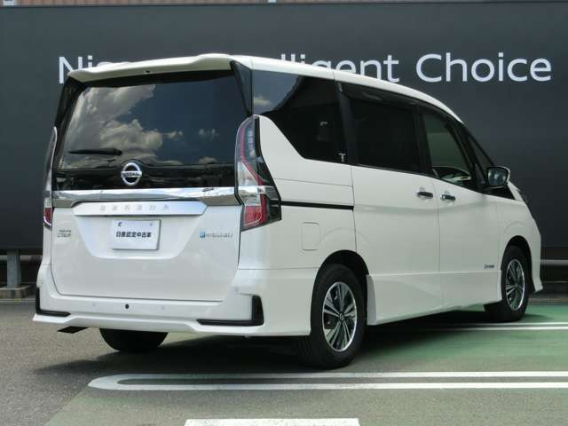 セレナ1.2 e-POWER ハイウェイスターV