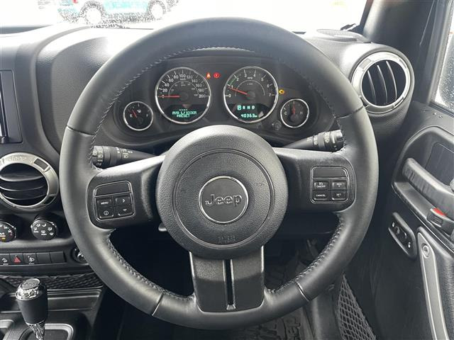ラングラーアンリミテッド サハラ 4WD