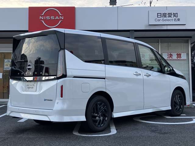 セレナ1.4 e-POWER ハイウェイスターV