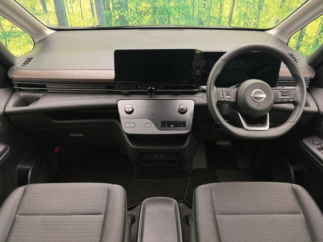 セレナ1.4 e-POWER ハイウェイスターV