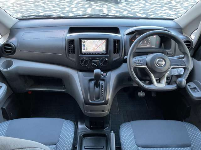 NV200バネットバン