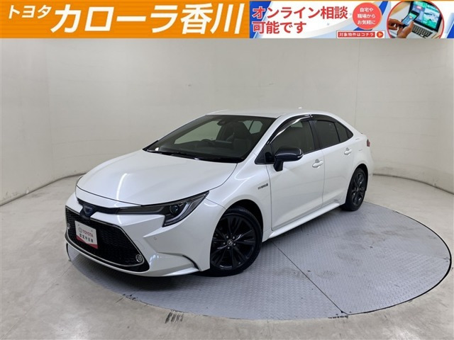 カローラ1.8 ハイブリッド W×B