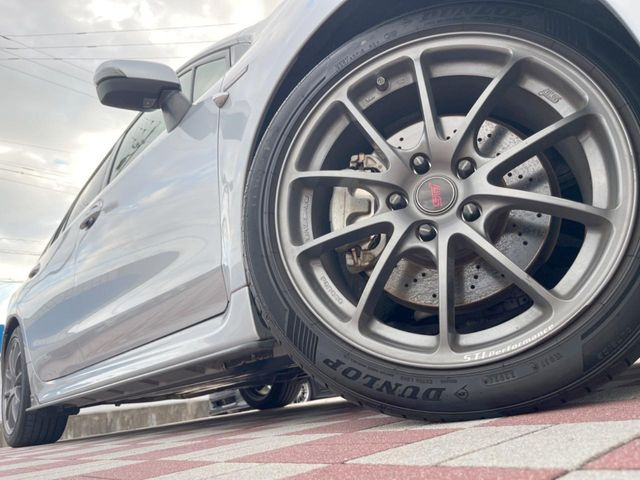 レヴォーグ2.0 STI スポーツ アイサイト 4WD