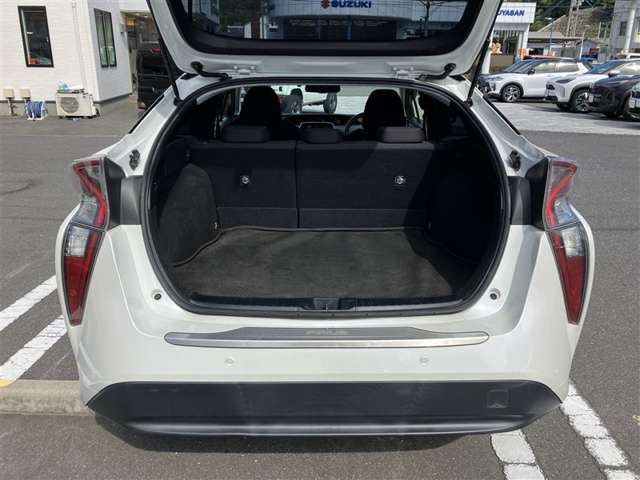 プリウス1.8 S セーフティ プラス