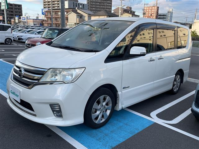 セレナ2.0 ハイウェイスター S-HYBRID