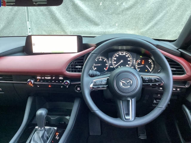 MAZDA3ファストバック1.8 XD ドライブ エディション