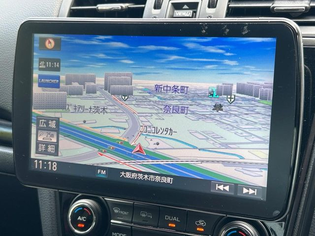 【大画面ナビ】人気の大型9インチナビを装備。存在感のある大画面はインパクト大!ナビ利用時のマップ表示は見やすく、テレビやDVDは臨場感がアップ!いつものドライブがグッと楽しくなります♪