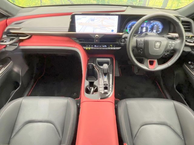 クラウンスポーツ2.5 RS E-Four 4WD