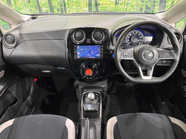 ノート1.2 e-POWER X FOUR 4WD