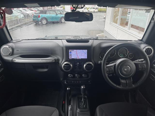 ラングラーアンリミテッド サハラ 4WD