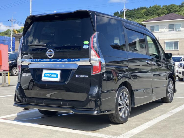 セレナ1.2 e-POWER ハイウェイスターV
