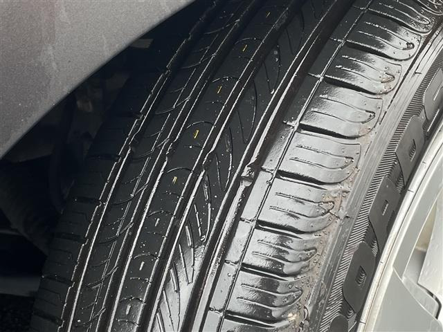 プリウス1.8 S LEDエディション