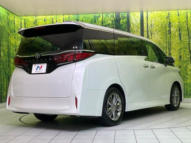 ☆全国のネクステージからお取り寄せが可能※!遠方の店舗に展示してあるクルマが気になる場合も、最寄りの店舗でご覧いただくことが可能です!是非私たちに要望をお聞かせください!※別途費用