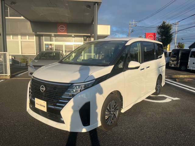 セレナ1.4 e-POWER ハイウェイスターV