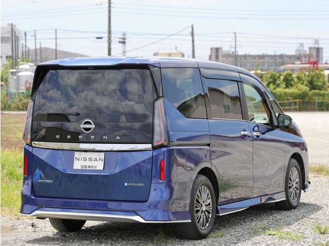 セレナ1.4 e-POWER AUTECH
