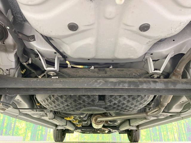 下回りがきれいなうちに、防錆加工の施工がオススメ。降雪地域はもちろん、沿岸部にお住いの方や、趣味でマリン・ウィンタースポーツをされる方にご好評いただいております。