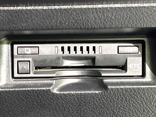 【ETC】高速道路の料金所をストレスなく通過!話題のスポットやサービスエリアに多い「スマートIC」利用時は必須のアイテムです。当店でセットアップを実施、ご納車当日からすぐにご利用いただけます!
