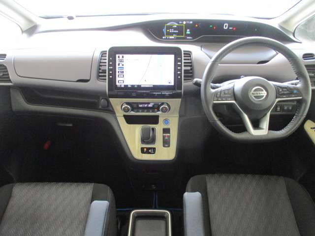 セレナ1.2 e-POWER ハイウェイスターV