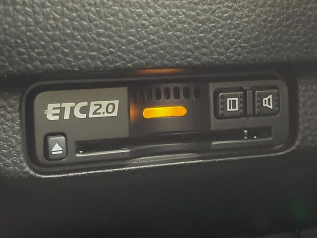 【ETC】高速道路の料金所をストレスなく通過!話題のスポットやサービスエリアに多い「スマートIC」利用時は必須のアイテムです。当店でセットアップを実施、ご納車当日からすぐにご利用いただけます!