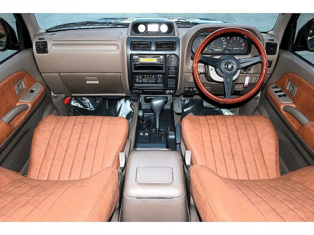 ランドクルーザープラド2.7 TX 4WD