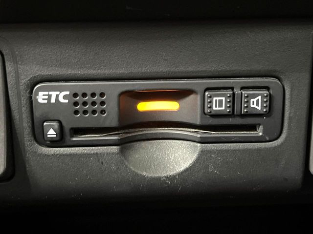 【ETC】高速道路の料金所をストレスなく通過!話題のスポットやサービスエリアに多い「スマートIC」利用時は必須のアイテムです。当店でセットアップを実施、ご納車当日からすぐにご利用いただけます!