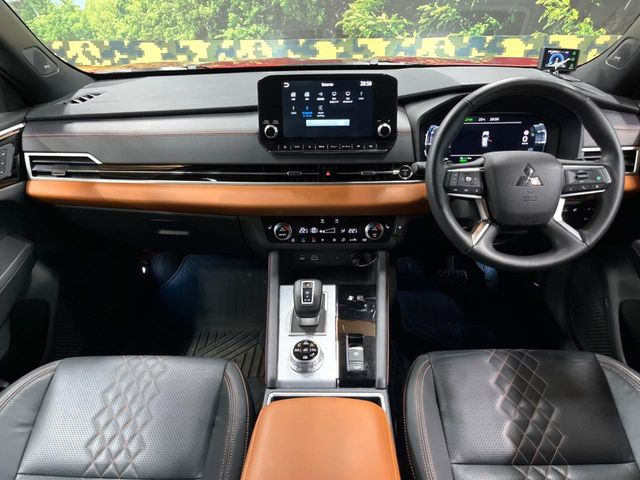 アウトランダーPHEV 2.4 P 4WD