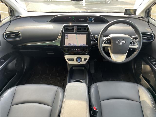 プリウス1.8 S ツーリングセレクション